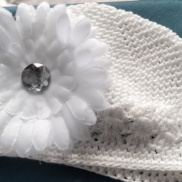 White Crochet Flowered Baby Beanie - Picture 1 of 3